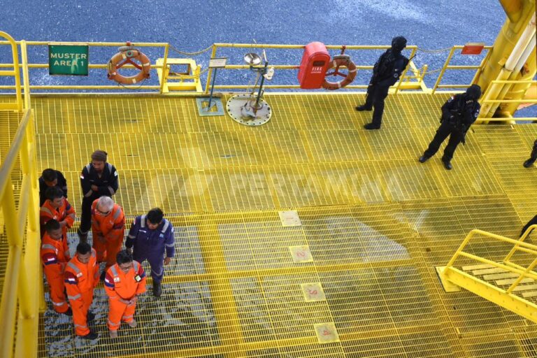 Perkuat Pengamanan Obvitnas, Pertamina – TNI AL Gelar Latihan Keadaan Darurat