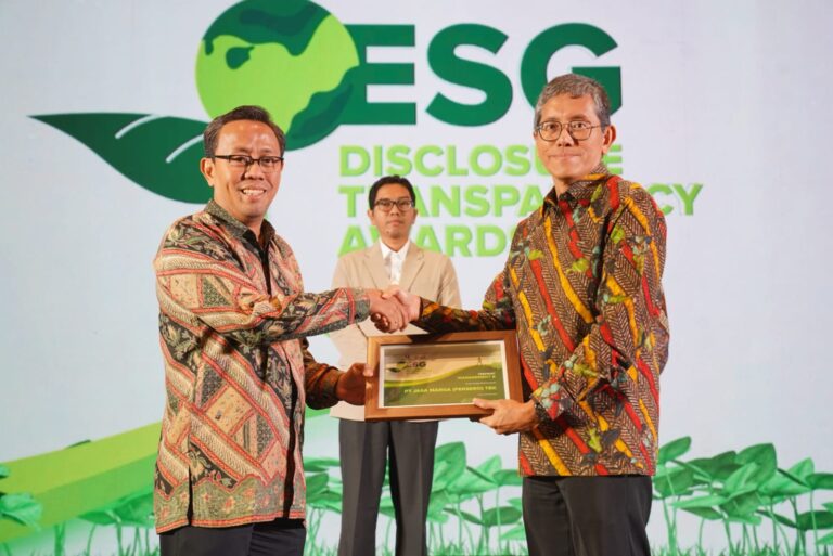 Jasa Marga Raih Penghargaan Predikat Management B di Ajang ESG Disclosure Transparency Awards 2023