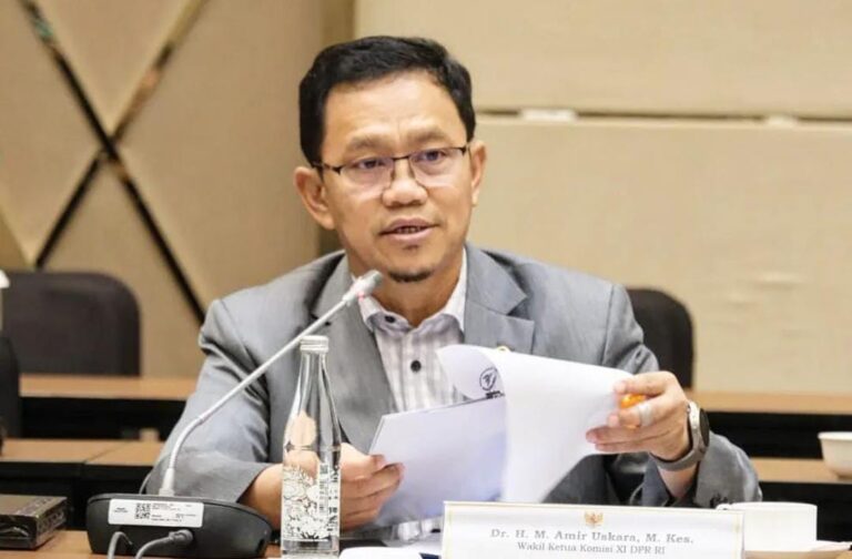 Komisi XI Ingatkan Pemerintah Segera Antisipasi Pelemahan Rupiah