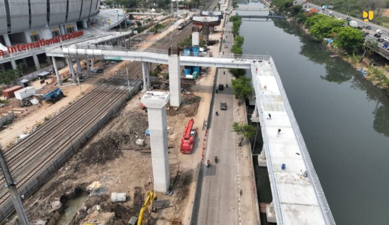 Permudah Akses ke Stadion JIS Untuk Piala Dunia U-17 2023, PUPR Selesaikan Jembatan Penyeberangan Orang (JPO)