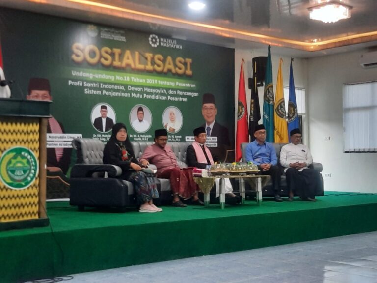 Dapat Pengakuan Pemerintah, Ijazah Pesantren Harus Berlogo Garuda