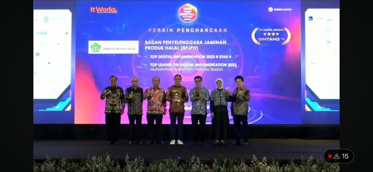 Punya SIHALAL, BPJPH Kemenag Sabet Dua Penghargaan Top Digital Awards 2023