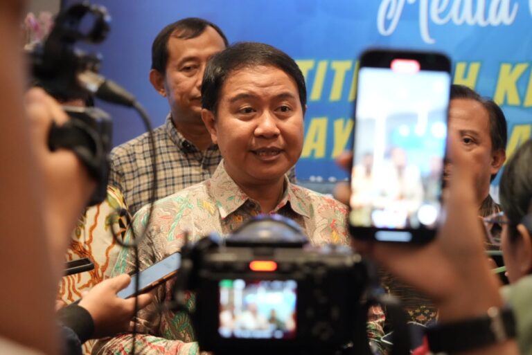 Tindaklanjut Inpres, Kemenag: PPIU, PIHK, dan Jemaahnya Harus Jadi Peserta JKN