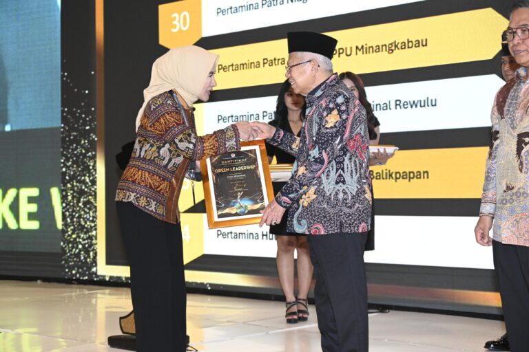 Raih Green Leadership Utama, Nicke Widyawati Kokohkan Pertamina Pemimpin Transisi Energi