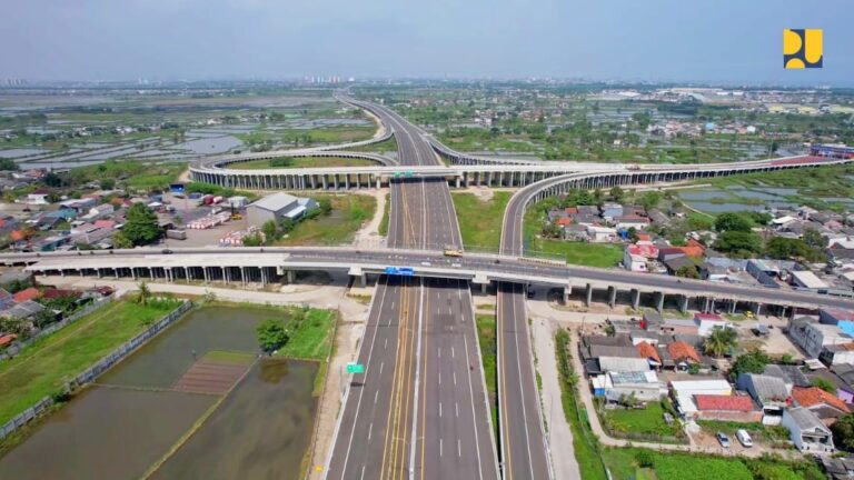 PUPR Pastikan Kesiapan Infrastruktur Jalan untuk Libur Natal 2023 dan Tahun Baru 2024