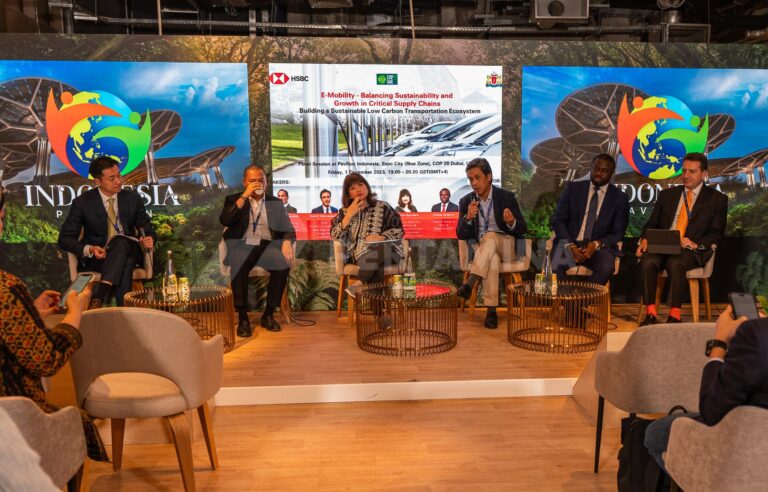 Pertamina NRE Sampaikan Pengembangan Ekosistem Kendaraan Listrik di COP28 Dubai