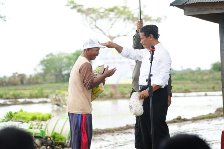 Mentan Amran Giatkan Teknologi Modern Untuk Percepatan Tanam