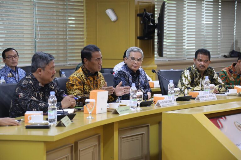 Mentan Amran Ajak Kolaborasi Ex-Peneliti Litbang Pertanian