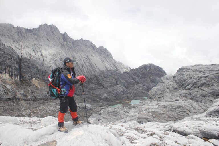 Pendaki Gunung TRAMP Bakal Daki Gunung Es di Papua