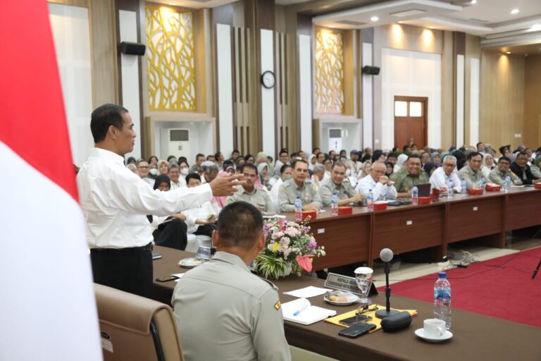 Gerak Cepat Kolaborasi Mentan dan Menko PMK Bantu Petani Terdampak Banjir