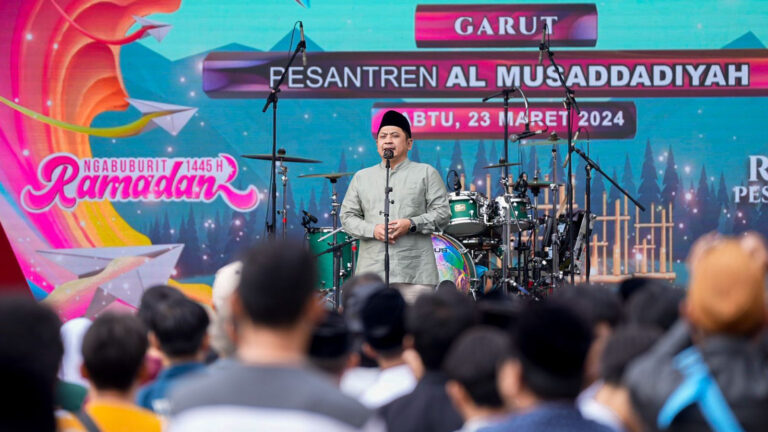 Peacesantren Digelar di Garut, Kemenag Ajak Masyarakat Belajar kepada Kiai Anwar Musaddad
