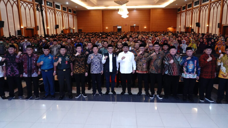 Tutup Bimtek, Ini Tiga Pesan Menag untuk Petugas Haji Indonesia