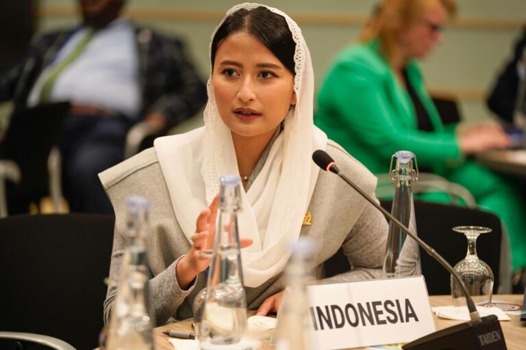 Dyah Roro Pertanyakan Bantuan Bank Dunia Bagi Negara Berkembang terkait Perubahan Iklim