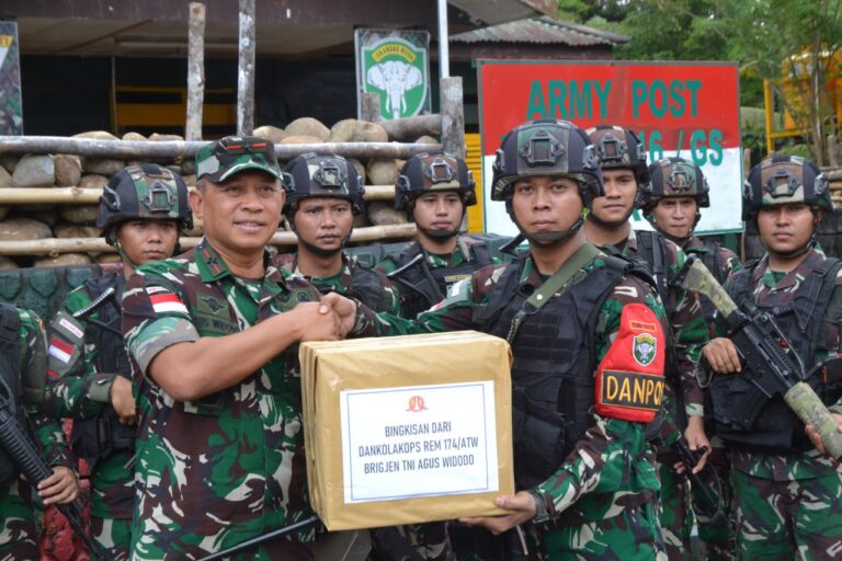 Dandim Mimika Dampingi Kunjungan Kerja Danrem 174/ATW Ke Pos Pam Obvitnas PT. Freeport Indonesia 