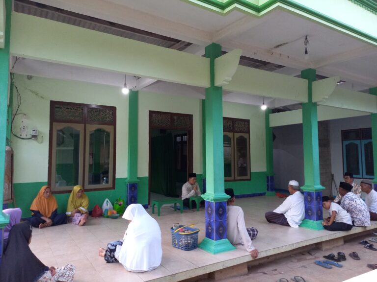 Tantangan Berdakwah di Karimunjawa, Antara Melaut dan Menunaikan Shalat