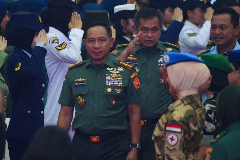 Panglima TNI Pimpin Apel Bersama Wanita TNI Tahun 2024