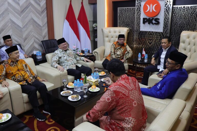 Hadiri Milad PKS, Ketua DPD RI: Silaturahmi Sesama Anak Bangsa