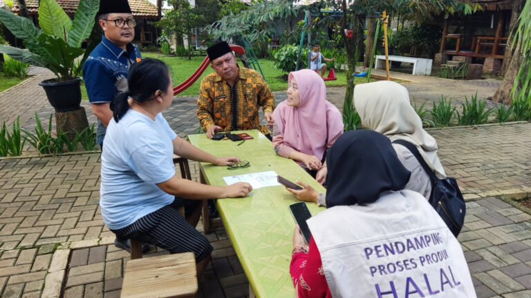 Sertifikasi Halal, Peningkatan Omset, dan Proteksi Konsumen