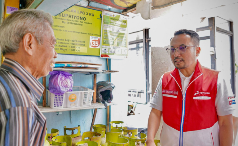 Pantau Ketersediaan LPG 3 Kg, Direksi Pertamina Patra Niaga Turun ke Pangkalan