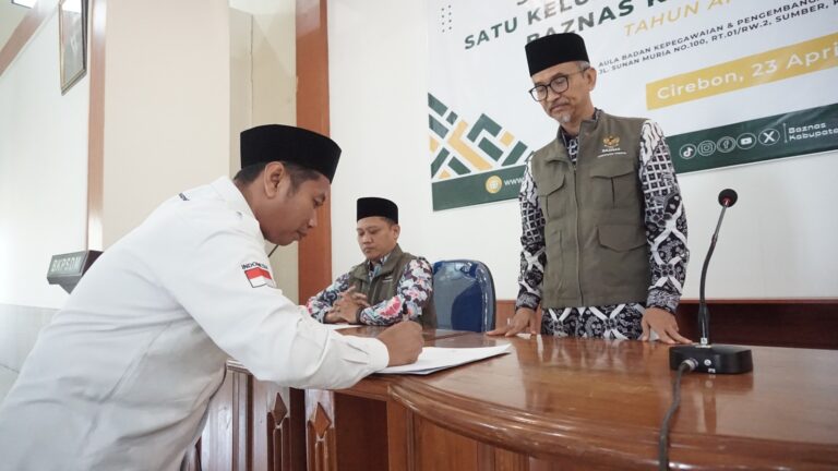 BAZNAS Kabupaten Cirebon Gelar Tes Tulis Seleksi Beasiswa Program Satu Keluarga Dhuafa, Satu Sarjana
