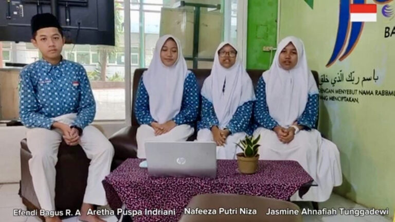 MTsN 3 Malang Raih Medali Emas International Exhibition di Romania