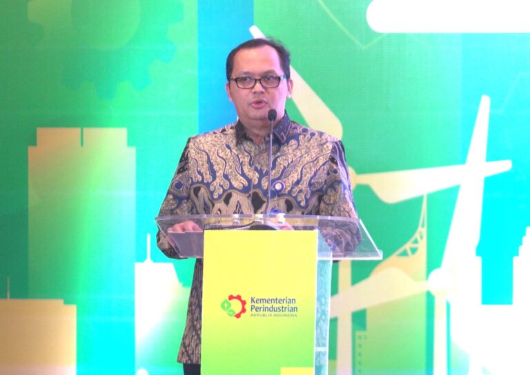 Kemenperin Pacu Kualitas SDM Industri Kerajinan dan Batik