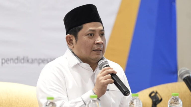 SOC 41 Delay karena Pesawat Rusak, Kemenag: Kita Tegur Keras, Jemaah Marah ke Garuda
