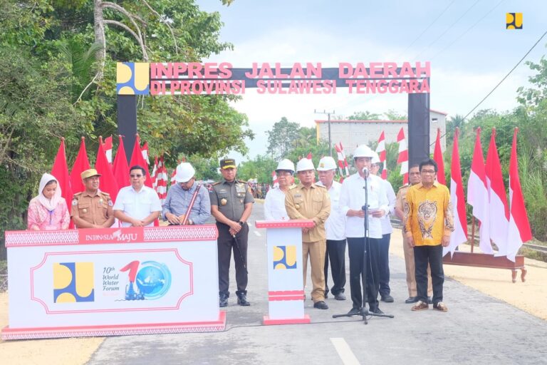 Presiden Jokowi Resmikan Inpres Jalan Daerah Sepanjang 165 km pada 15 Kabupaten dan Kota di Sultra
