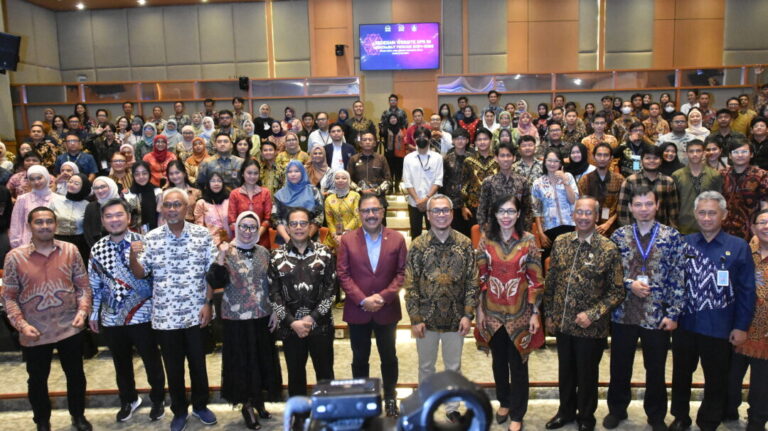 Kemenpora Mendukung Upaya Redesain Website DPR RI