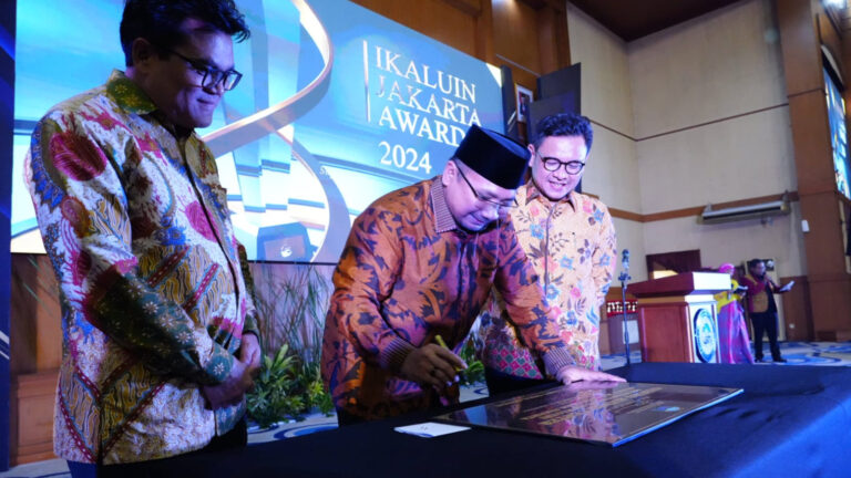 Menag Resmikan Alumni Center UIN Jakarta Sebagai Pusat Info Karir dan Pelatihan