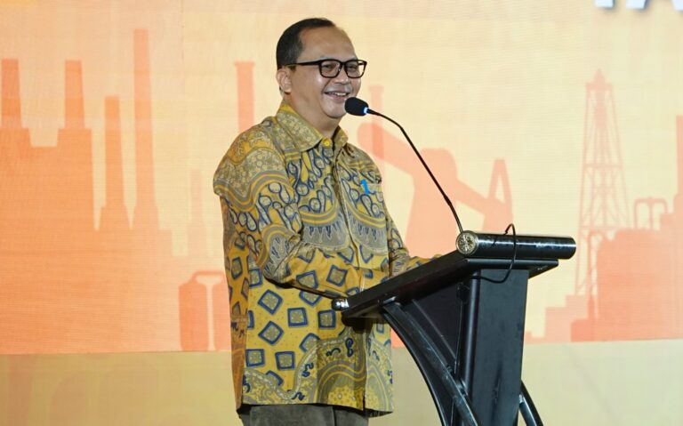 Kemenperin Dorong IKM Batik Raih Pasar Seragam Haji Nasional