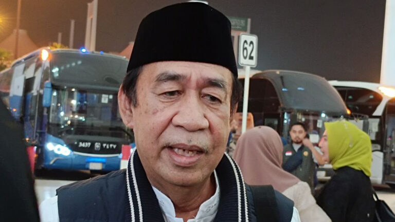 DPR Imbau Jemaah dengan Visa Non Haji Segera Pulang ke Tanah Air