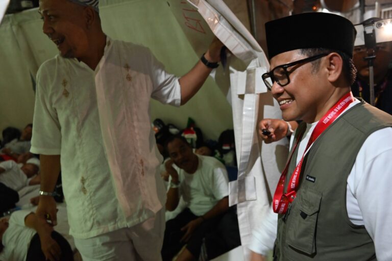 Lakukan Sidak, Muhaimin Iskandar Prihatin dengan Kondisi Tenda Jemaah Haji Indonesia