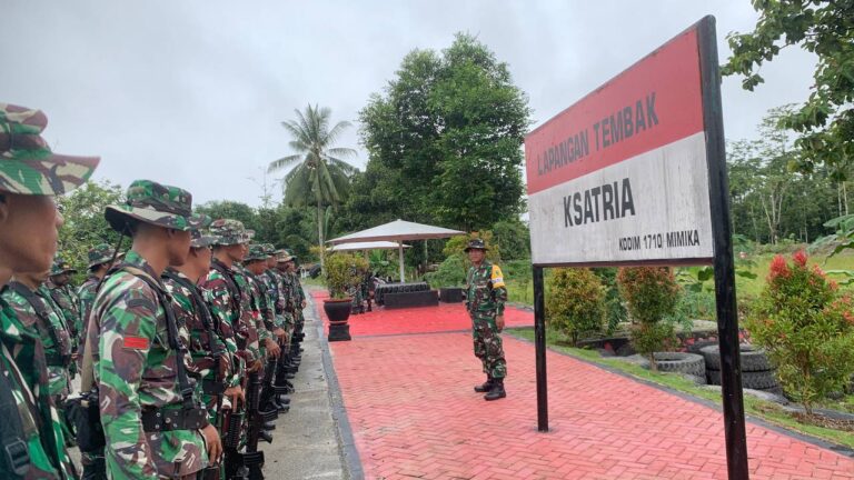 Asah Kemampuan Prajurit, Kodim 1710/Mimika Gelar Latihan Menembak