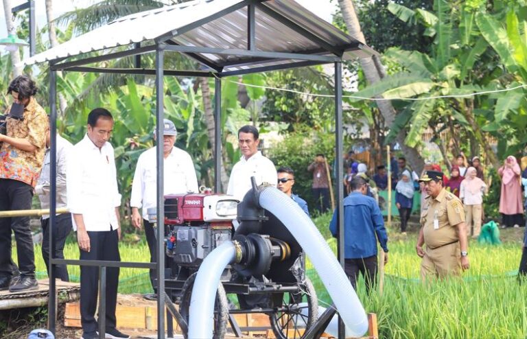 Setelah Klaten dan Karanganyar, Presiden dan Mentan Tinjau Pompanisasi di Kabupaten Semarang