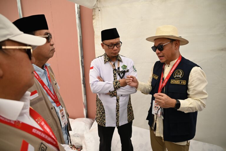 Puncak Haji, DPR RI Desak Kemenag Perketat Mitigasi Kesehatan Jemaah