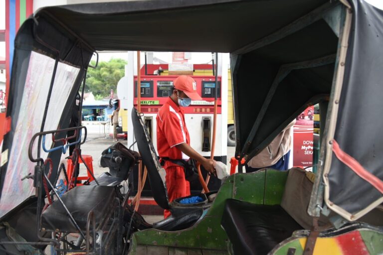 Distribusi BBM Sampai Pelosok dengan Harga Terjangkau, Legislator: Pertamina Tembus Jalur Sangat Rumit