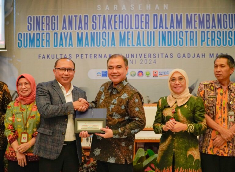 Kementan dan UGM Berkolaborasi di Hari Susu Nusantara untuk Tingkatkan Produksi Nasional
