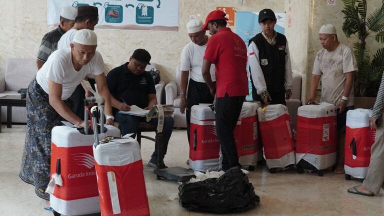 Jemaah Dilarang Bawa Zamzam Dalam Koper Bagasi, PPIH: Akan Dibongkar!