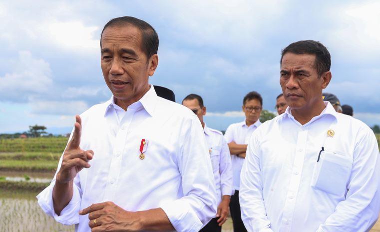Presiden dan Mentan Bagikan Pompa, Petani Bantaeng Sambut Positif