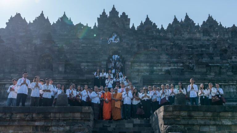 Yobbana Dharmma Samaya 2024, Peserta Jepang Kagumi Kemegahan Candi Borobudur