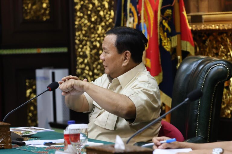 Prabowo Beri Pembekalan 40 Nakes TNI Yang Akan Berangkat Untuk Misi Kemanusiaan Gaza