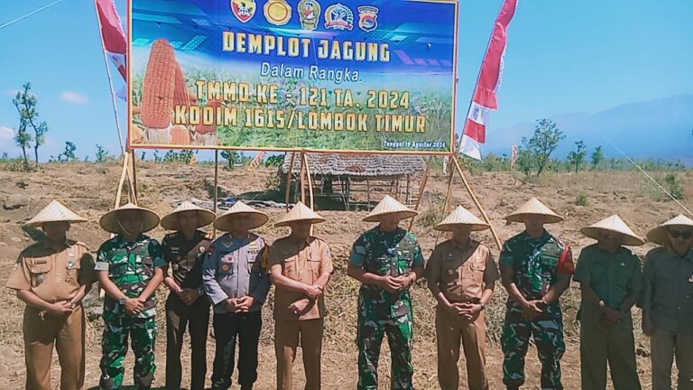 Wujudkan Kemanunggalan TNI dengan Petani, TNI Launching Pupuk Organik Cair Berbahan Rumput Laut dan Bangun Metode Tani Lestari