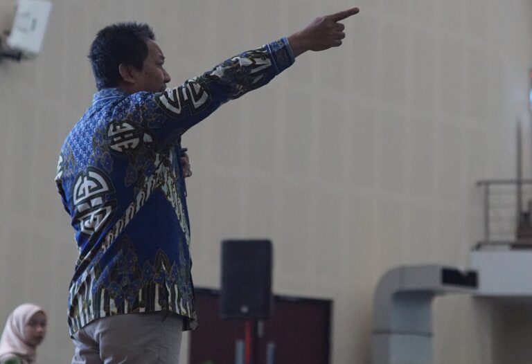 Gembleng Mahasiswa Baru FITK UIN Salatiga, Ruchman Basori: Calon Guru Harus Visioner