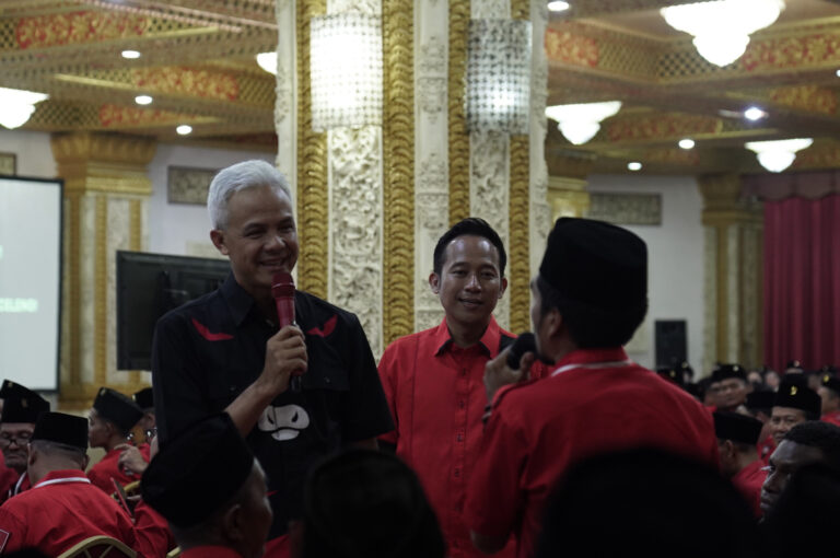 Ganjar dan Panda Bagikan Resep Kemenangan ke Tim Pemenangan Pilkada PDI-P di 2024