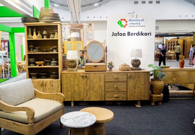 Ekspor Tembus Miliaran Dolar, IKM Furnitur Semakin Berdaya Saing Global
