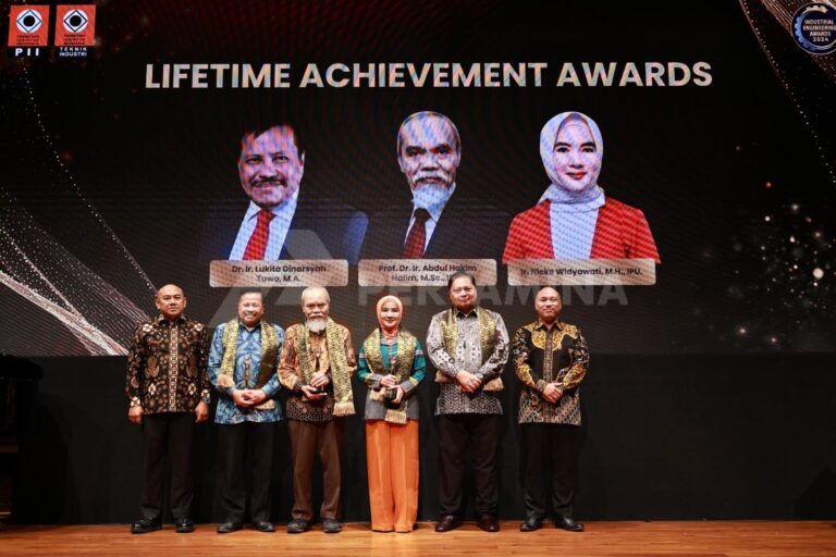 Dirut Pertamina Nicke Widyawati Dianugerahi Lifetime Achievement Awards di IEA 2024