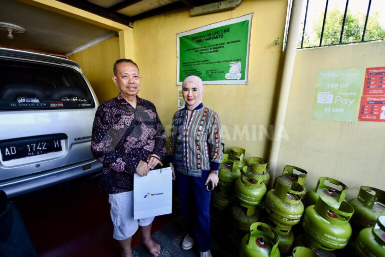 Nicke Widyawati Pastikan Pasokan Elpiji 3 Kg di Surakarta Aman