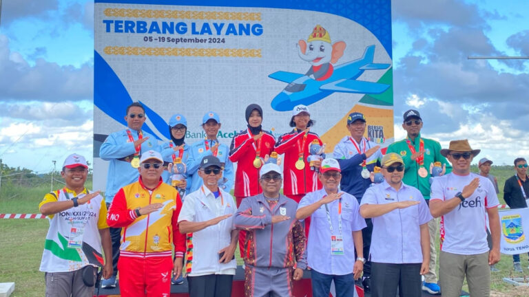 Mahasiswi UIN Ar-Raniry Aceh Raih Emas di PON XXI pada Cabang Terbang Layang