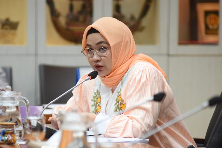 DPR Tegaskan Peran BPOM, Menjamin Kualitas Bahan Baku Obat